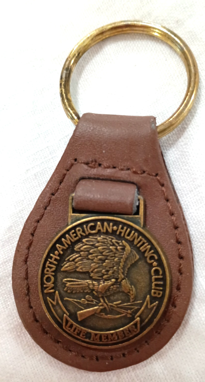 North American Hunting Club Brown Metal Key Fob Holder Life Member